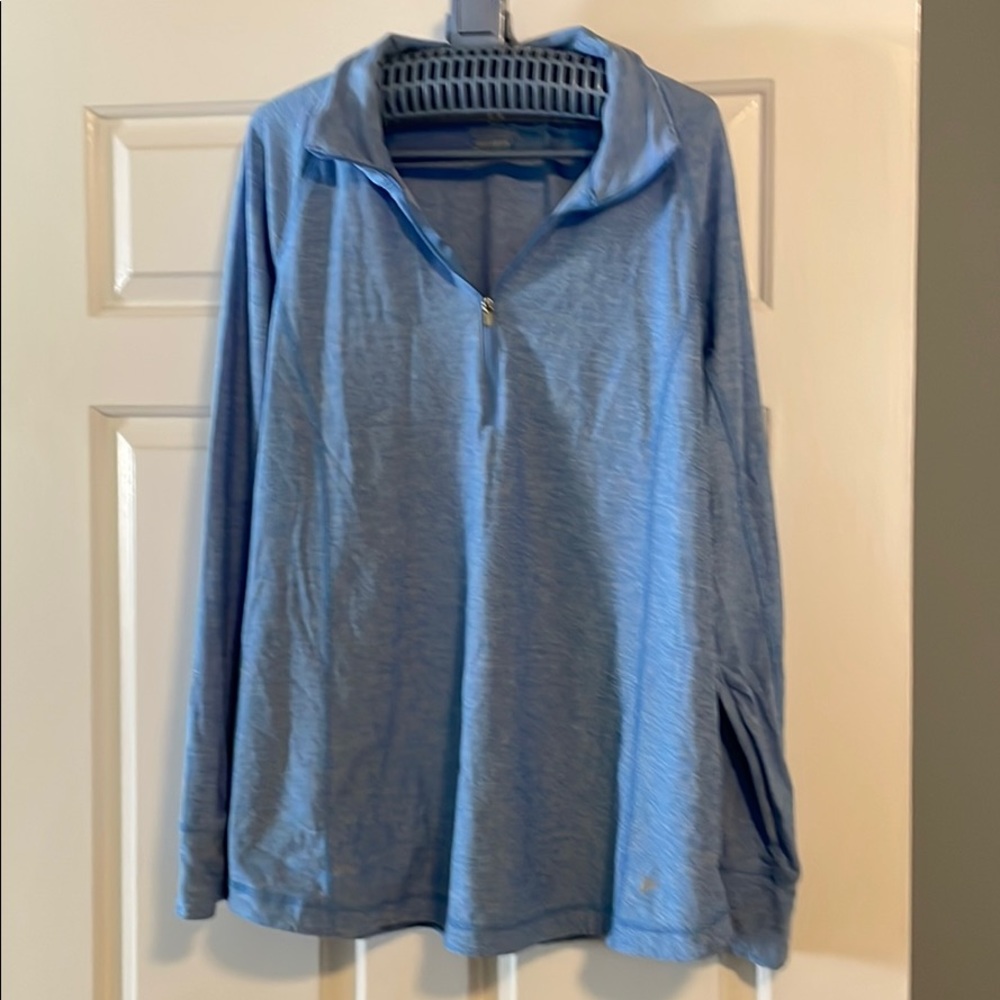 Long sleeve workout tee